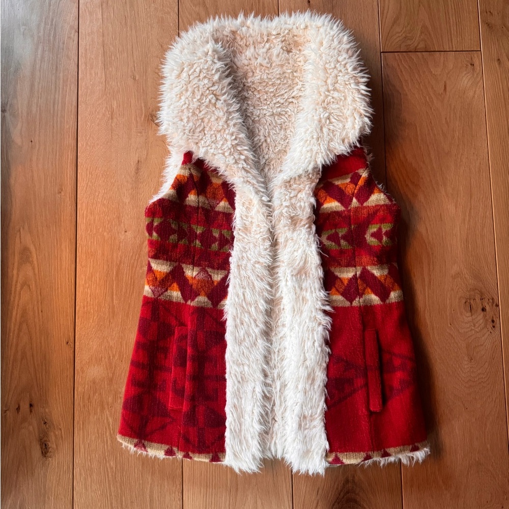 Faux-Sherpa Red Patterned Vest